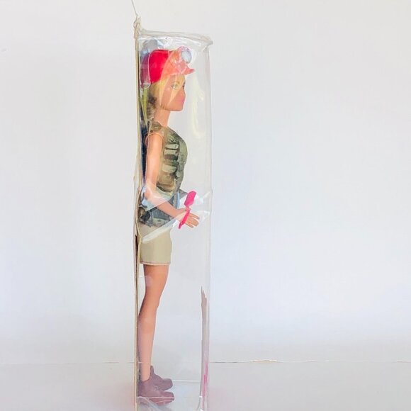 New in Box-Mattel-Barbie Careers Paleontologist Doll w/ Fossil Stone - Picture 5 of 15